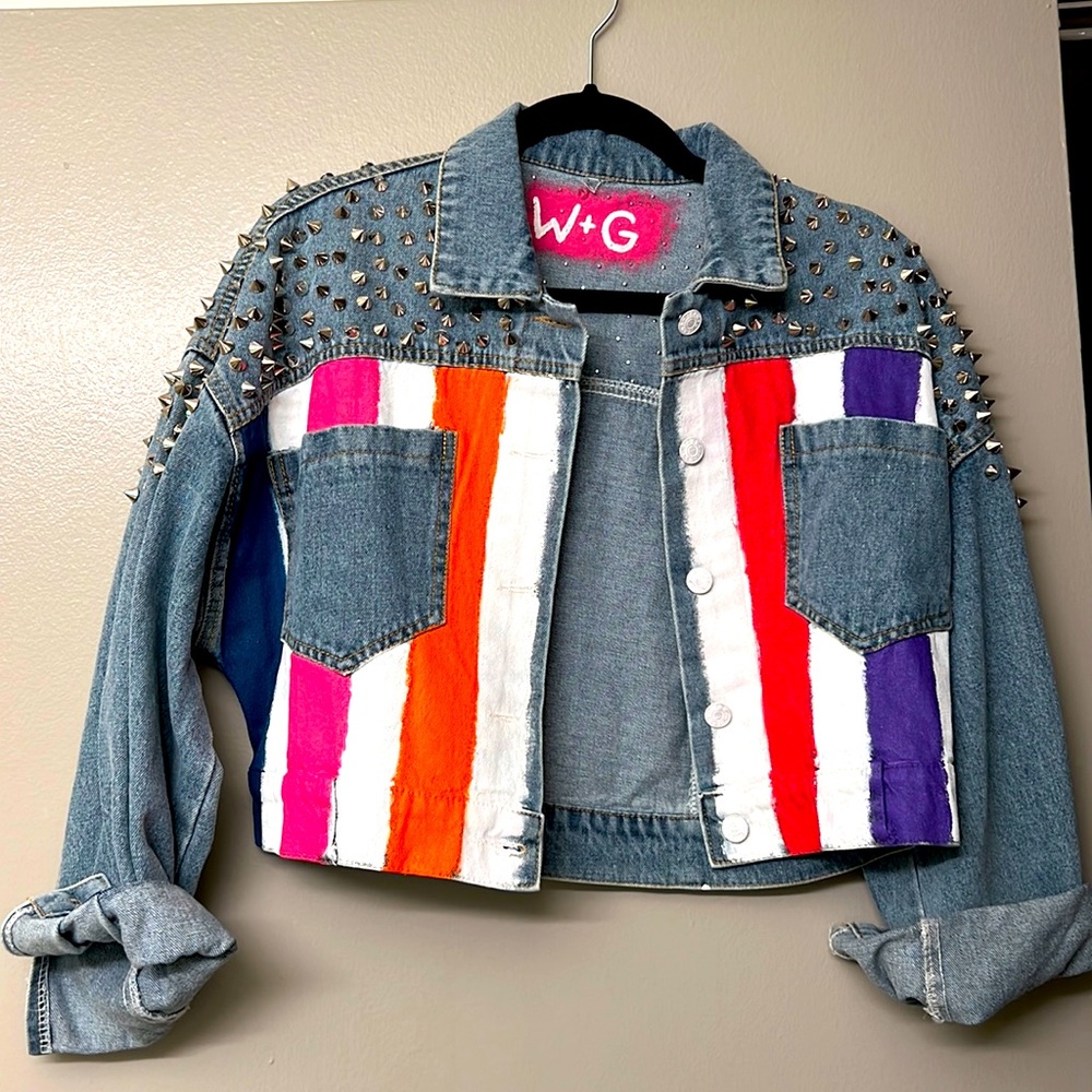 S/M Cropped oversized studded denim jacket. Stripped colors. Wren and Glory.